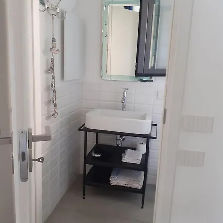 Charming Seaside Nest