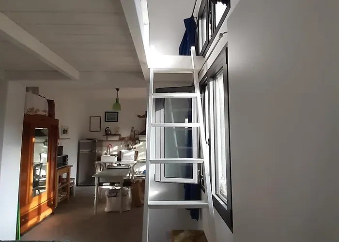 Charming Seaside Nest